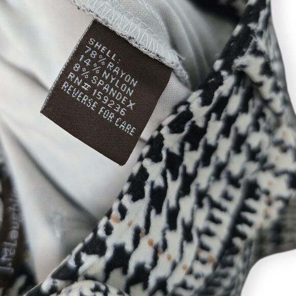 J MCLAUGHLIN Size 2 Becca Slim Leg Ankle Pants Houndstooth Plaid Black White - Picture 4 of 4